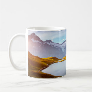 Die majestätischen Gipfel von Schreckhorn und Wett Kaffeetasse