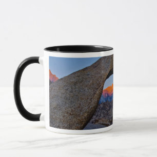 Die malerischen Alabama Hills eingebettet Tasse