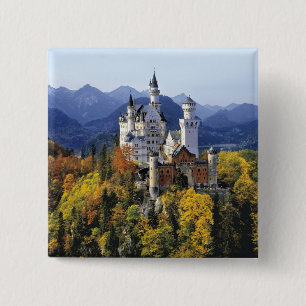Die märchenhafte Neuschwanstein ist eine von drei Button