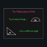 Die Mathematik der Leben-Postkarte Postkarte<br><div class="desc">Praktischer Rat unter Verwendung jener sonderbaren Sachen wussten Sie nie, was sie für an Schule waren: das Setquadrat und der Winkelmesser. Dieses, das zeichnet, ist ein Teil der "Schultages" Reihe, eine Strecke der Karten, die bis zum meiner Zeit an der Schule inspiriert werden. Andere Themen umfassen Physik, Biologie und Mathematik....</div>