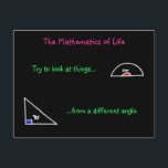 Die Mathematik der Leben-Postkarte Postkarte<br><div class="desc">Praktischer Rat unter Verwendung jener sonderbaren Sachen wussten Sie nie, was sie für an Schule waren: das Setquadrat und der Winkelmesser. Dieses, das zeichnet, ist ein Teil der "Schultages" Reihe, eine Strecke der Karten, die bis zum meiner Zeit an der Schule inspiriert werden. Andere Themen umfassen Physik, Biologie und Mathematik....</div>