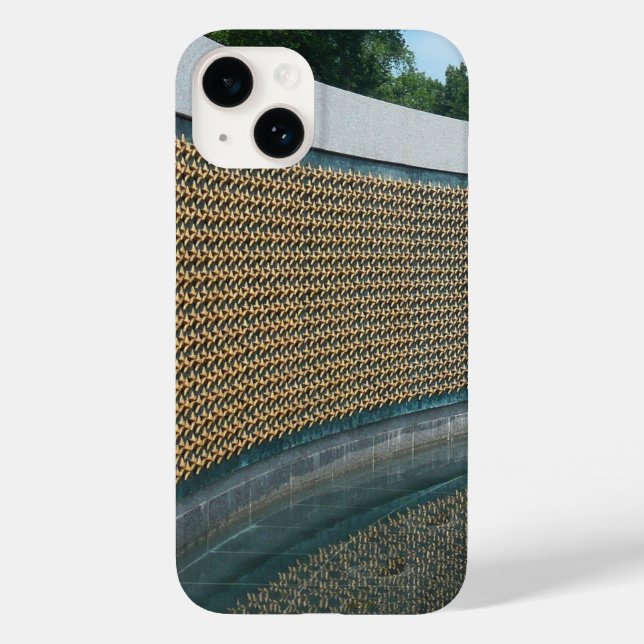 Die Mauer zur Erinnerung an den Zweiten Weltkrieg  Case-Mate iPhone Hülle (Rückseite)