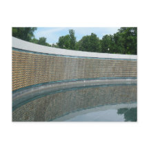 Die Mauer zur Erinnerung an den Zweiten Weltkrieg