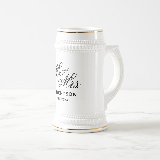 Die meisten trendigen Mr und Mrs benutzerdefiniert Bierglas (VorderseiteRechts)