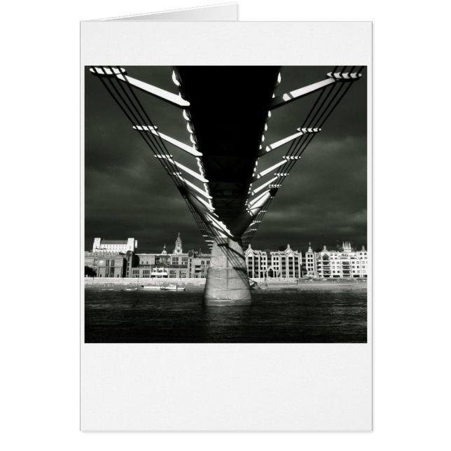 Die Millenium-Brücke (Vorne)