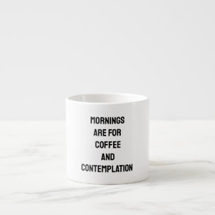 Die Morgenstunden sind für Tasse von Kaffee und Ko