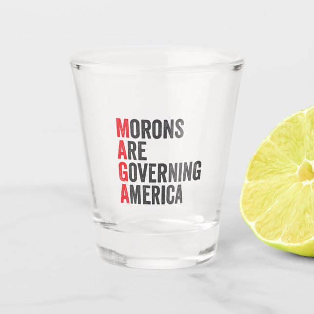 Die Morone regieren Amerika am 4. Juli Schnapsglas (Vorderseite)