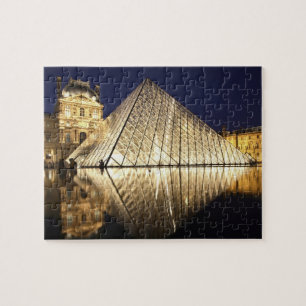 Die nächtliche Aussicht auf die gläserne Pyramide  Puzzle