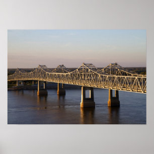 Die Natchez-Vidalia-Brücke, die über die Poster