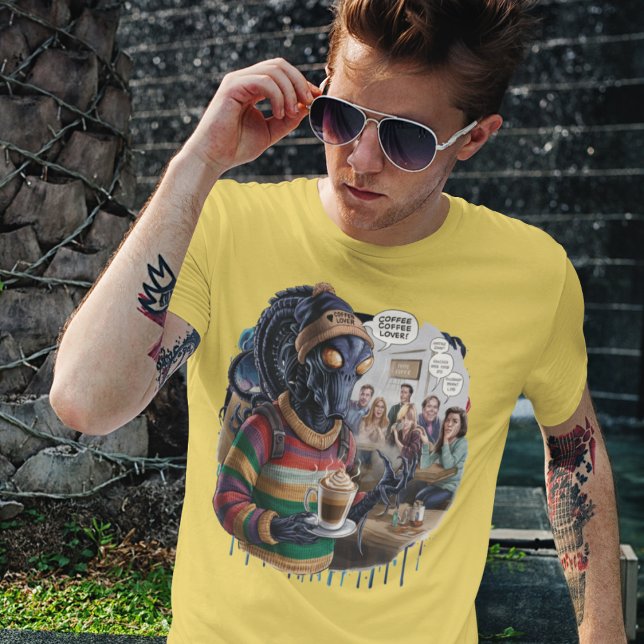 Die niedliche Alien für Kaffeeliebhaber T-Shirt (Von Creator hochgeladen)