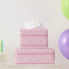 Die Niedlichen Punkte eines Mädchens in Pastellros Geschenkpapier