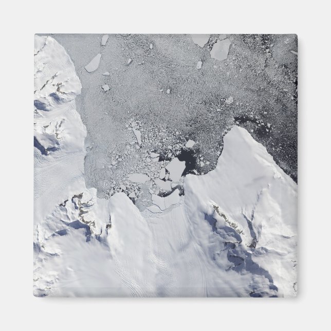 Die Nordspitze der Insel Alexander Magnet (Vorne)