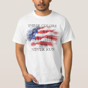 Die patriotische amerikanische Flagge, die diese F T-Shirt