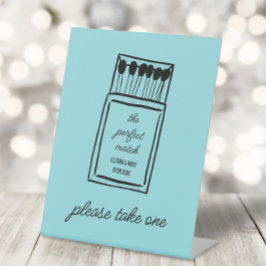 Die perfekte Match Doodle Matchbook-Gastgeschenk H Sockelschild