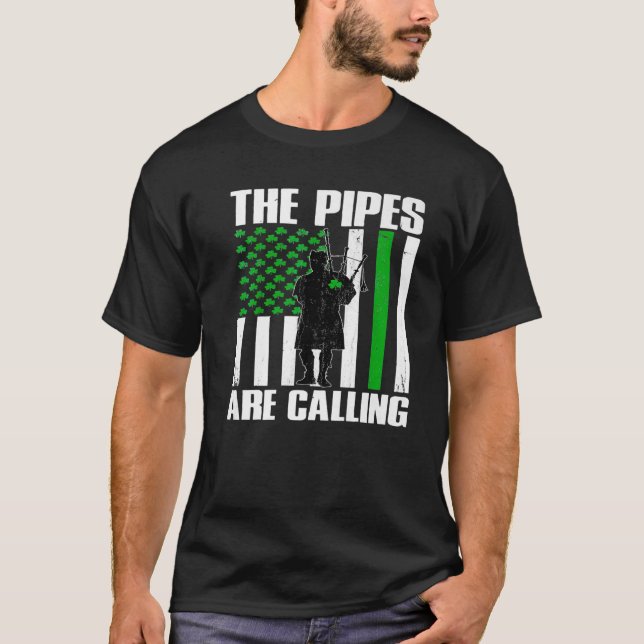 Die Pipes nennen St Patricks Day Irish Bagpip T-Shirt (Vorderseite)