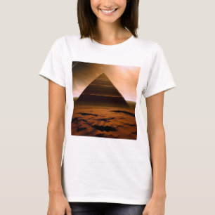 Die Pyramide des Roten Planeten T-Shirt