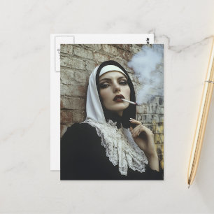 Die rauchende Nonne Postkarte