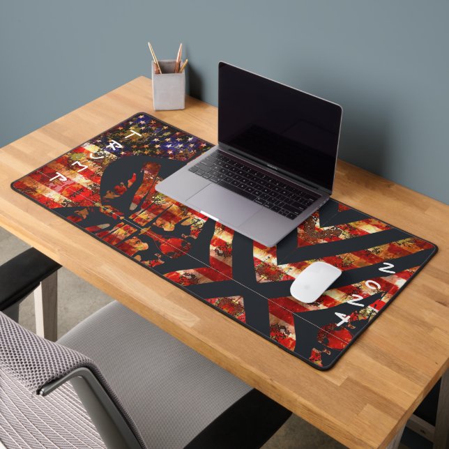 Die republikanische Trump American Flag Art Person Schreibtischunterlage (Büro 2)