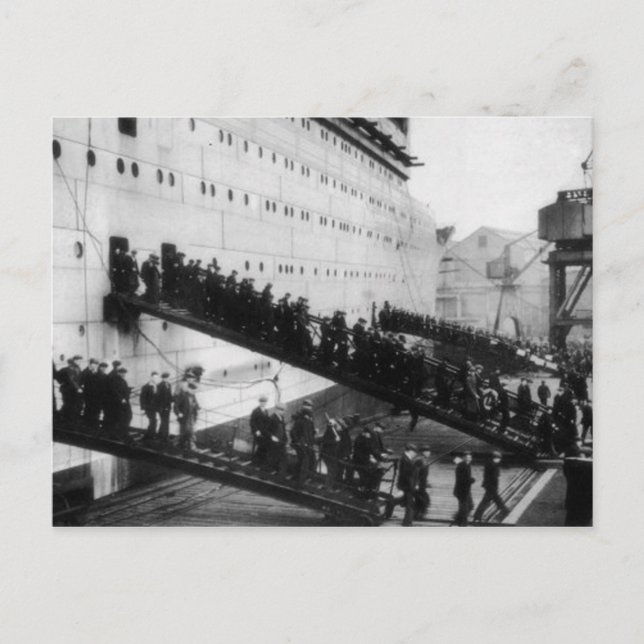 Die RMS Queen Mary Postcard Collection Postkarte (Vorderseite)