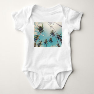 Die ruhige Landschaft von Tropical Beach Baby Strampler