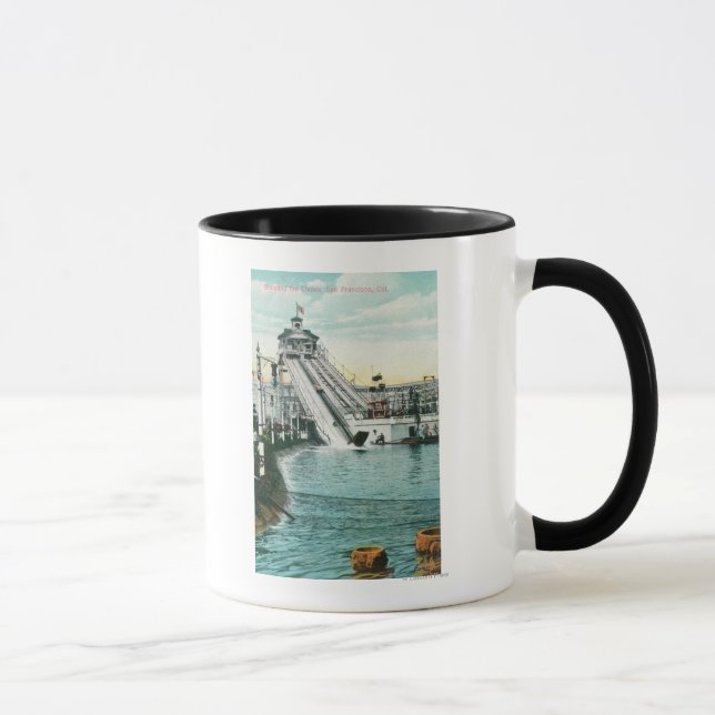 Die Rutschen schießen Tasse (Rechts)