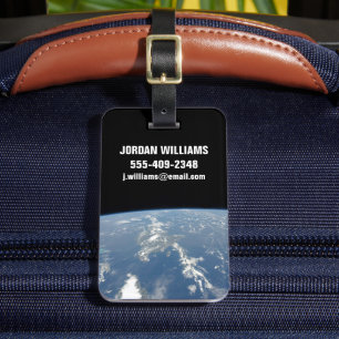 Die Sahara-Staubwolke fliegt nach Westen in den At Gepäckanhänger