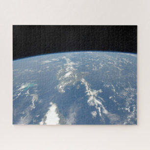 Die Sahara-Staubwolke fliegt nach Westen in den At Puzzle