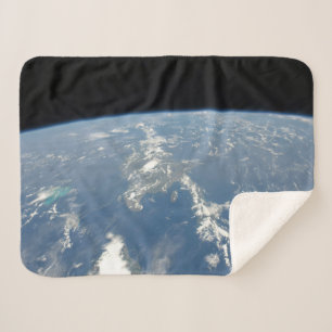 Die Sahara-Staubwolke fliegt nach Westen in den At Sherpadecke