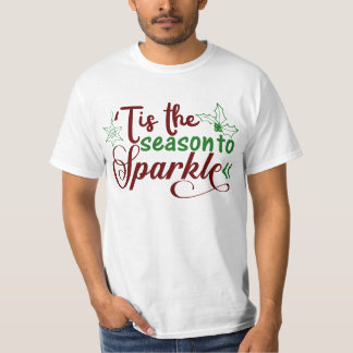 Die Saison ist ganz in Weiß, Rot und Grün. T-Shirt