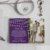 Die Saitenleuchten auf der Lila Hochzeitskollektio