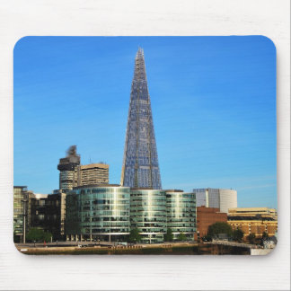 Die Scherbe des Glases in London Mousepad
