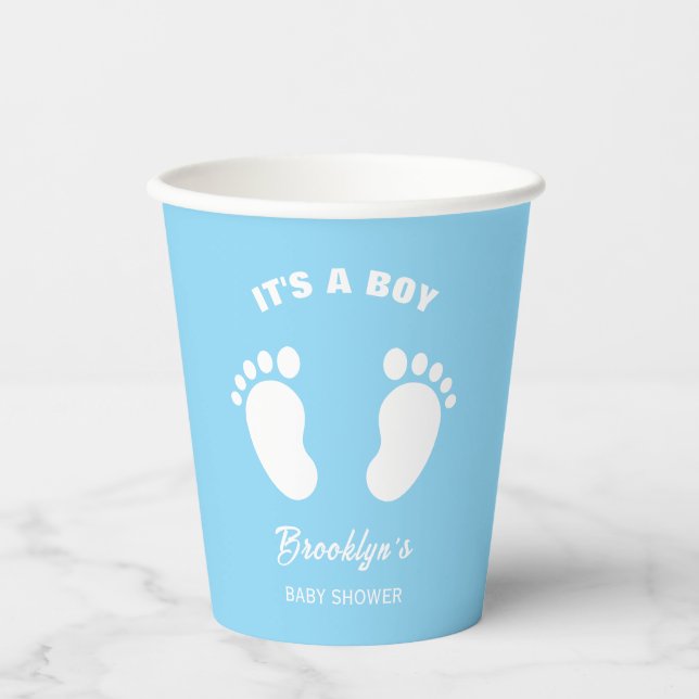 Die schicke Babydusche ist blau und weiß. Pappbecher (Vorderseite)