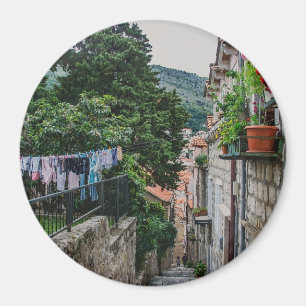 Die schmale Steinstraße in Dubrovnik Magnet