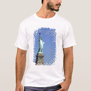 Die Schönheit der berühmten Freiheitsstatue auf T-Shirt