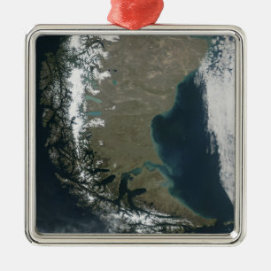 Die schroffen, Schnee-mit einer Kappe bedeckten Ornament Aus Metall