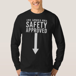 Die Schuhe sind sicherheitszertifizierte Teammitar T-Shirt
