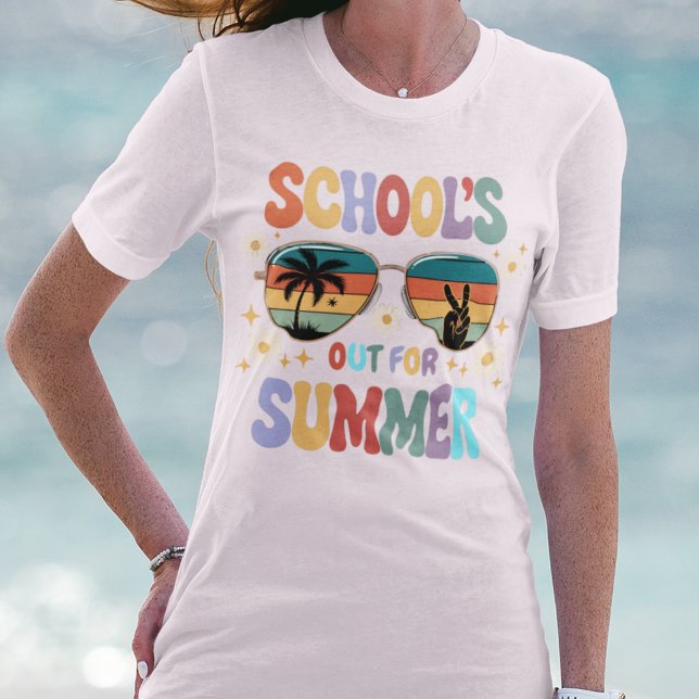 DIE SCHULE IST FÜR SOMMER AUSGESCHLOSSEN T-Shirt (Von Creator hochgeladen)