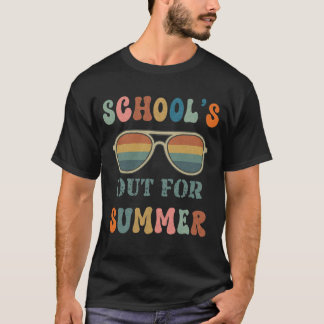 Die Schule ist im Sommer draußen T-Shirt