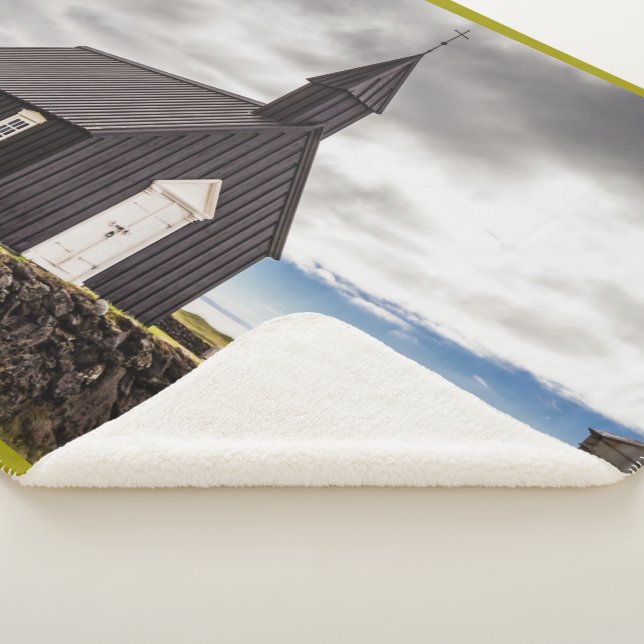 Die Schwarze Kirche Budir, Island Sherpadecke (3/4)