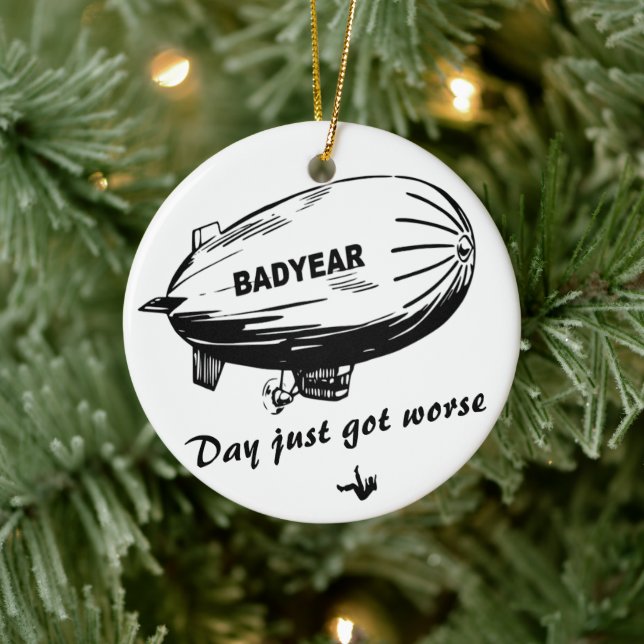 Die Schwerkraft eines schlechten Jahres 🎈 Keramik Ornament (Baum)