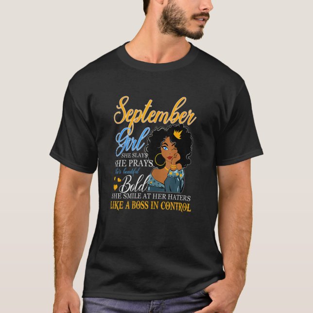 Die September-Mädchen, die sie spielt sie Prau und T-Shirt (Vorderseite)