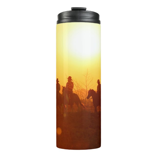Die Silhouette des Fahrers als Kostüm w Thermosbecher (Vorderseite)