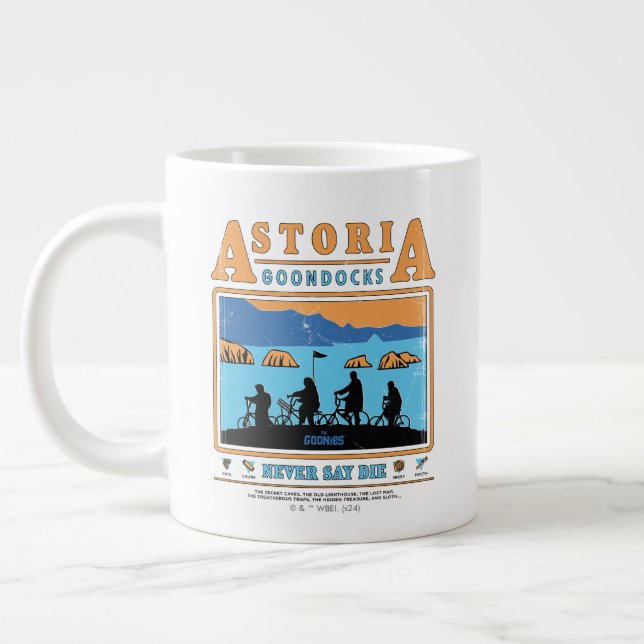 Die Silhouetten der Goonies über Astoria Goondocks Jumbo-Tasse (Links)
