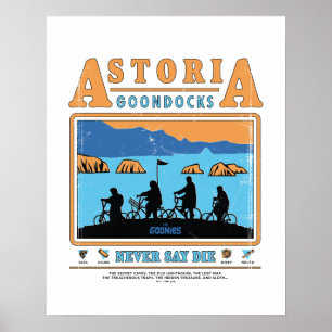 Die Silhouetten der Goonies über Astoria Goondocks Poster