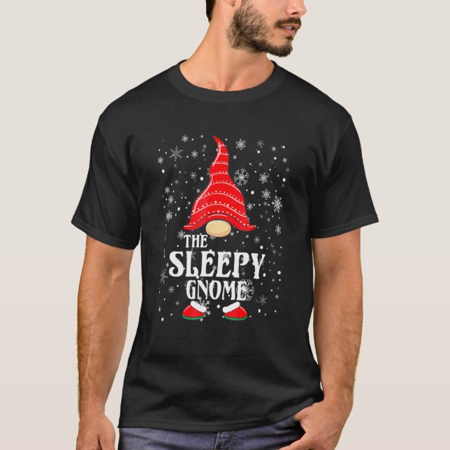 Die Sleepy Gnome Matching Family Group Weihnachten T-Shirt (Vorderseite)