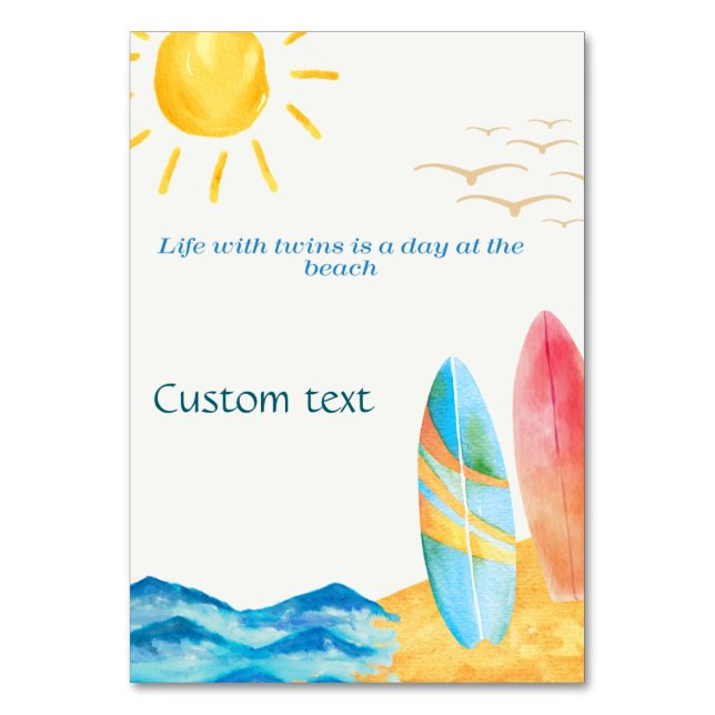 Die Sonne scheint über dem Strand Tischnummer (Vorderseite)