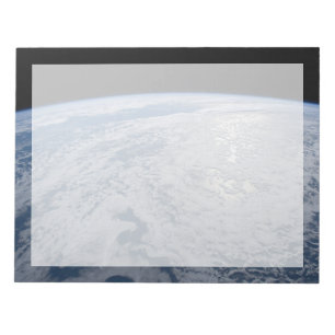 Die Sonne strahlt auf dem Südpazifik. Notizblock