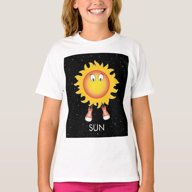 Die Sonne und die Sterne im Weltraum T-Shirt (Vorderseite)