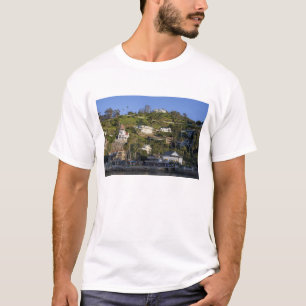 Die Stadt Avalon auf der katalanischen Insel, T-Shirt