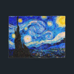 Die Sternennacht von Vincent Van Gogh Fleecedecke<br><div class="desc">Vincent Van Gogh The Starry Night. Das ist ein altes Meisterwerk des holländischen Meisters Vincent Van Gogh. Dieses schöne Landschaftsbild hat eine schöne,  lebendige,  gesättigte Farbe. Vincent Van Gogh war ein niederländischer Postimpressionist. Dieses Bild ist öffentlich</div>